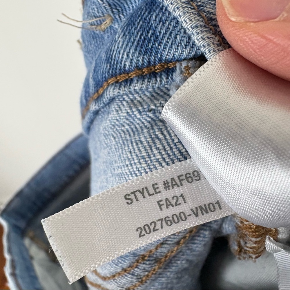 Madewell The Perfect Vintage Jean with Raw Hem Size 33 - Picture 6 of 7